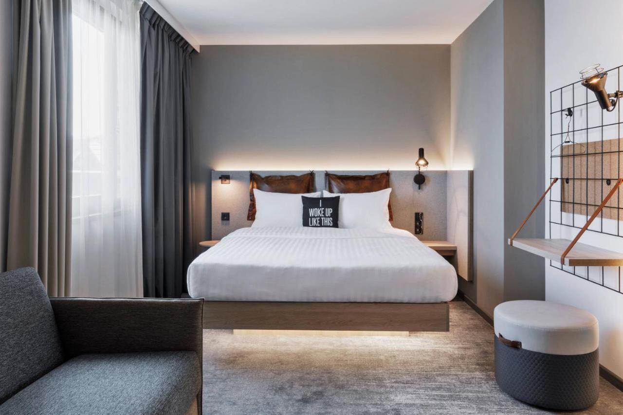 Moxy Hamburg City Kültér fotó
