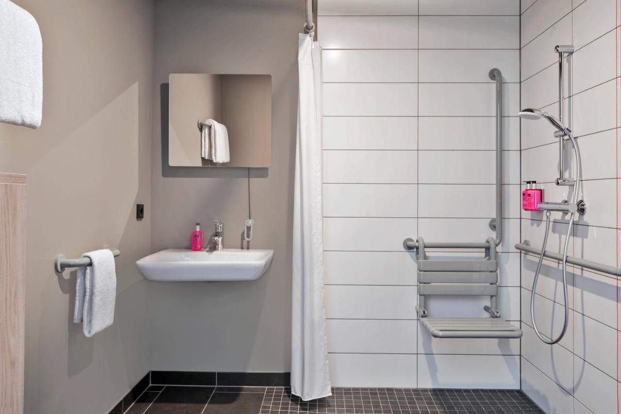 Moxy Hamburg City Kültér fotó