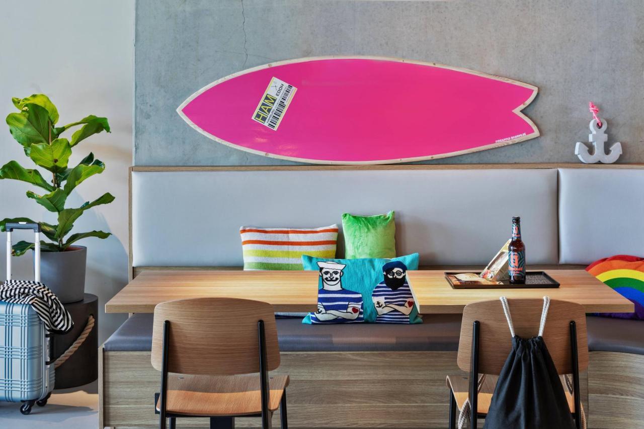Moxy Hamburg City Kültér fotó