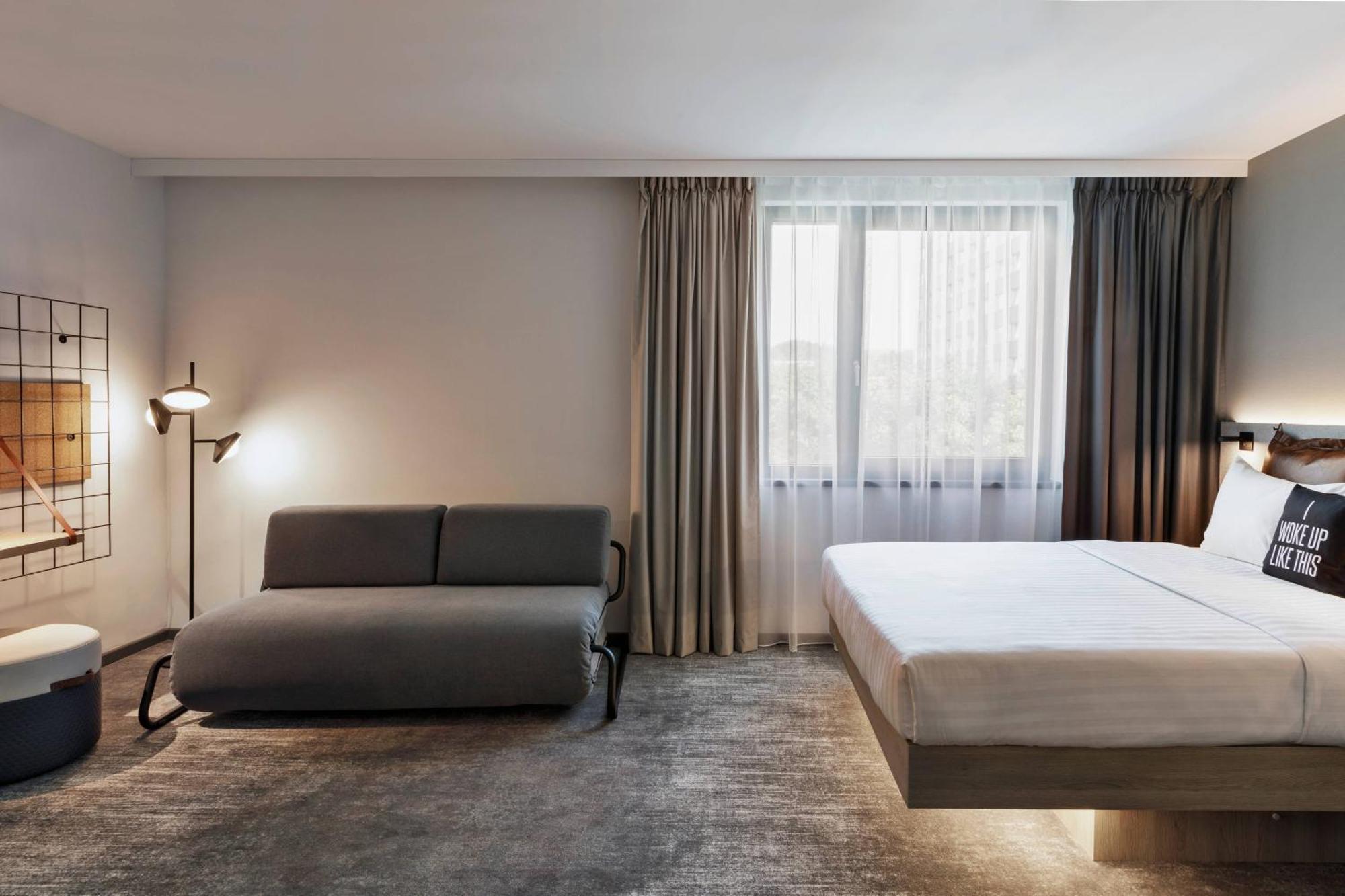 Moxy Hamburg City Kültér fotó
